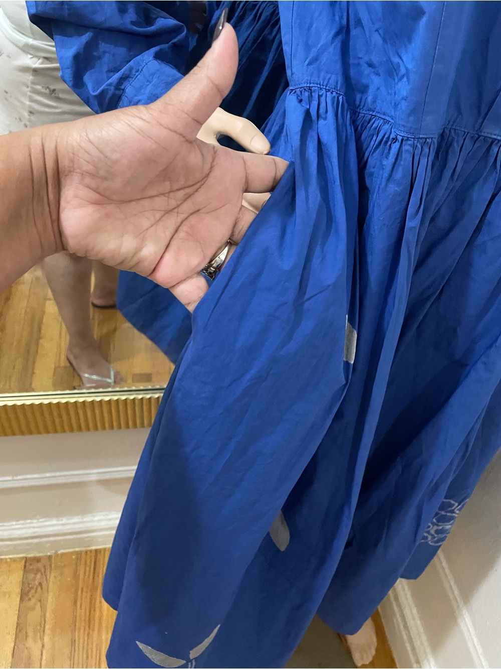 Suzusan Blue Long-Sleeve Gathered Waist Midi Dress with Embroidered Accents - Picture 8 of 16